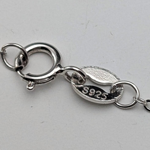 1985 UK Sterling Silver Ingot Pendant with Sterling Silver Necklace Total 11.1g